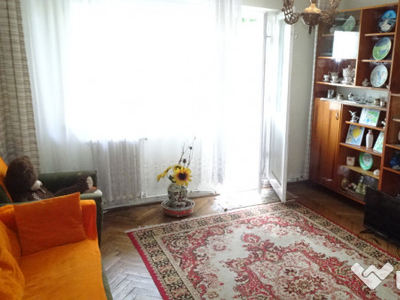 Apartament de 3 camere decomandat, in Deva, Bld. N. Balcescu, et. 1