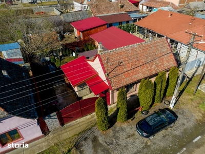 Casă în comuna Felnac