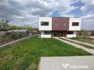 Duplex, 4 camere, Floresti