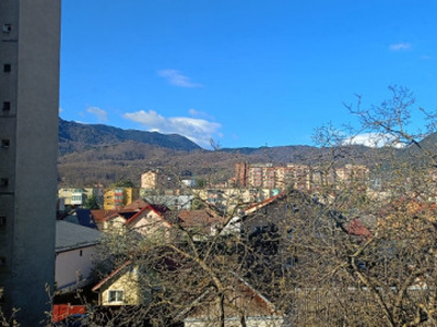 Garsonieră zona Astra