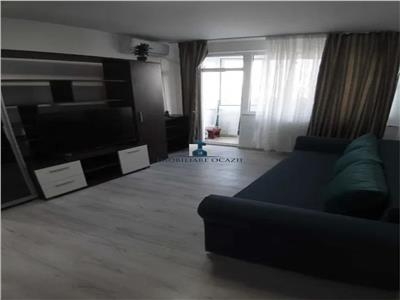 Vanzare Apartament 4 Camere Semidecomandat Aparatorii Patriei