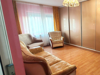 Apartament 3 camere, zona Nufărul