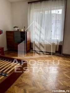 Apartament cu 2 camere, in zona Fabric