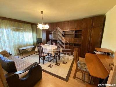 Apartament cu 4 camere decomandat in zona Odobescu