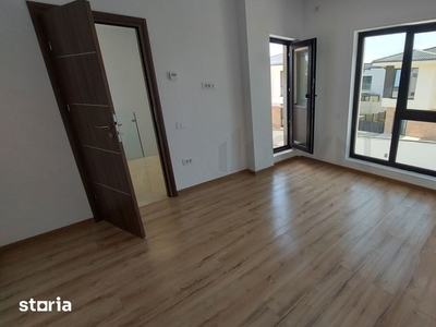 Vila 5 camere in Tunari tip Duplex