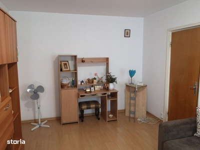 Apartament 2 camere de vanzare