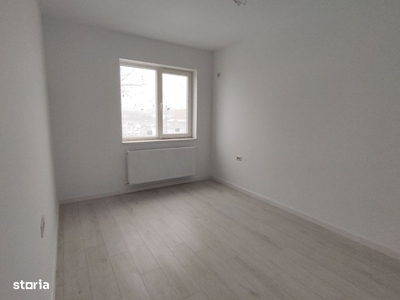 Inchiriez spatiu de birouri, zona Metrou Brancoveanu, 40mp, 450euro