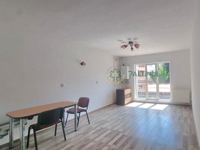 Apartament 2 camere et. 1 cu loc de prcare Strand