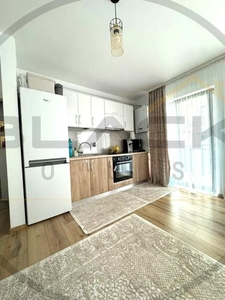 Apartament 3 camere, ultrafinisat, terasa, parcare, Intre Lacuri