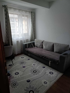 Apartament cu 3 camere de vanzare in Floresti