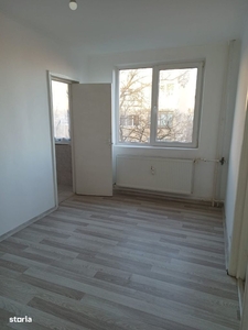 SUCEAVA - Burdujeni, Apartament cu 2 camere - 28 mp - mansarda