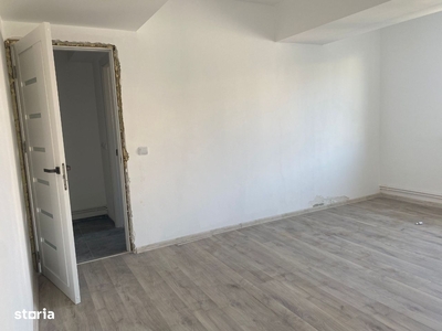 Apartament de inchiriat,3 camere,70mp,etaj 2,zona Stefan cel Mare