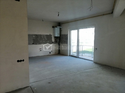 Apartament spatios situat in Marasti, semifinisat