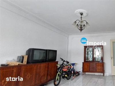 Apartament 2 camere + nisa, 63 mp, etaj intermediar, zona Semicentrala