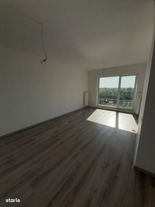 Apartament de 3 camere, Zona Parc Poligon