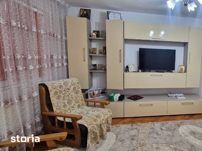 Zona Bazinului de Inot 2 camere imbunatatit mobilat