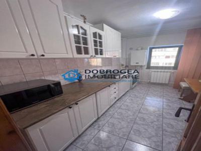 Apartament 4 camere, zona Piata Noua