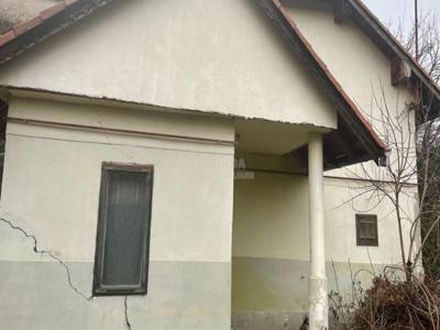 Casa demolabila in Blascovici cu teren de 585 mp