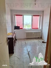 Apartament 2 camere de vanzare in zona Pajura