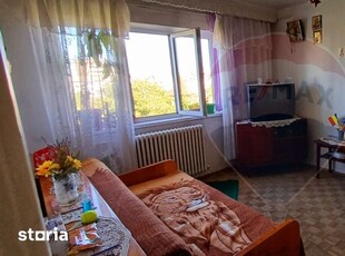 Apartament, 2 camere decomandate de vânzare in zona 9 Mai