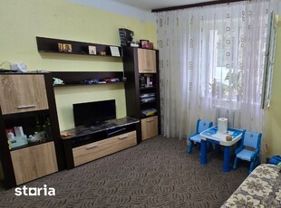 Apartament 2 camere, centru, etaj 2, Roman,Neamt