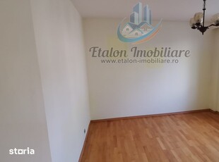 Apartament cu 2 camere decomandat