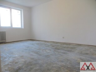 Apartament 3 camere Titan