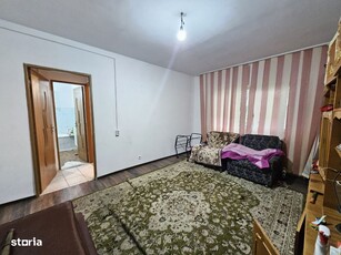 Apartament 2 camere decomandat+parcare - zona Tractorul