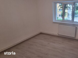 Apartament de lux la casa ,curte proprie Calea Poplacii