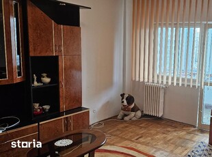 Vand apartament 2 camere decomandat in Deva, zona I. Maniu, 2 balcoane