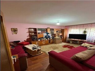 Vanzare Apartament 3 camere Decomandat Berceni Almasu Mare