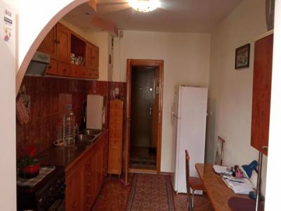 1 Mai apartament 85 mp, 3 camere, decomandat, de vanzare, Farmacia Ardealu, Cod 146109