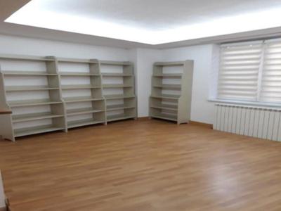 Inchiriere 3 camere parter Herastrau