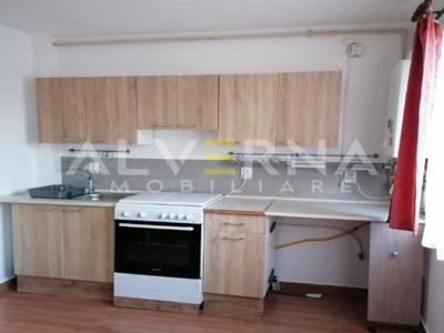 Apartament 3 camere, 54mp, 2 dormitoare, balcon, parcare, zona Teilor.