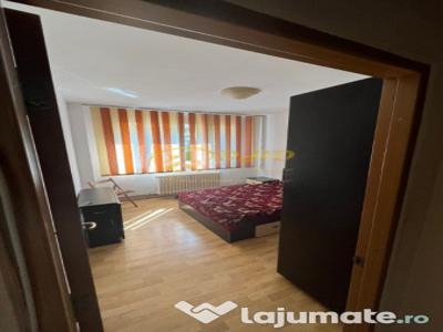 Apartament 3 Camere - Etaj intermediar - Tatarasi