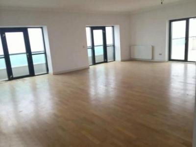 APARTAMENT 5 CAMERE