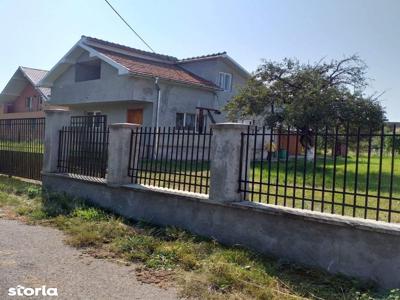 Casa de vanzare Budacul de Sus cu gradina 2200 mp