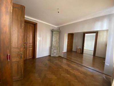 Inchiriere 3 camere apartament in vila Piata Victoriei, metrou 5 min