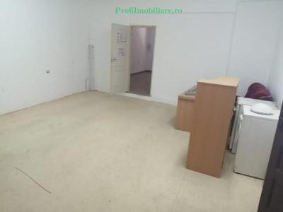 Inchiriez spatiu birouri/comercial, Poltura