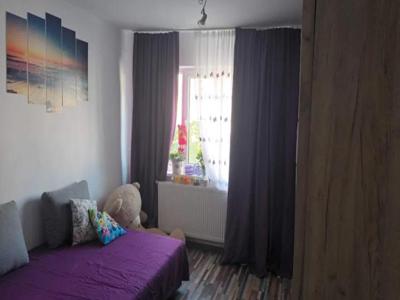 Maratei apartament 42 mp, 3 camere, semidecomandat, de vanzare, Piata Maratei, Cod 148694