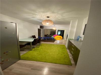 Palas, apartament 3 camere decomandat