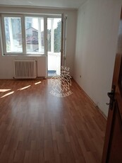 Apartament 2 camere 55 mp-balcon-etaj 3-Zona Policlinica Noua