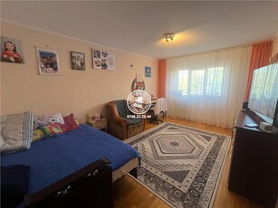 Apartament 2 camere de vanzare Nicolina