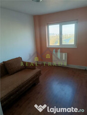 Apartament 4 camere etaj intermediar Craiter