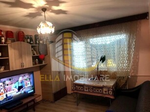 Apartament 4 camere zona Primaverii