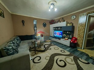 Apartament de 2 camere cu terasa mare in centru pe strada Baritiu