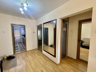 De vanzare apartament cu 3 camere decomandat, zona Garii.