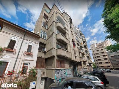 Strada Armeneasca, Apartament cu 4 camere - 77 mp - etaj 2/4, Liber