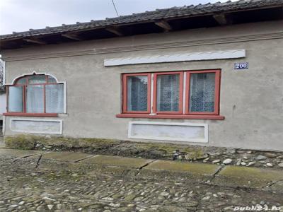 Teren + casa batraneasca din caramida Doicesti, Targoviste