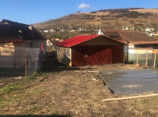 Vând sau schimb cu garsoniera in Sibiu teren - curți construcții în localitatea Slimnic - Sibiu